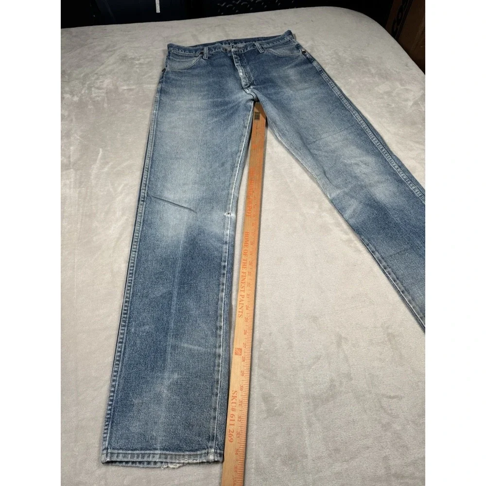 Vintage Wrangler 13mwz Jeans Size 32x34 Faded Distressed MADE IN USA